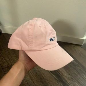 Baby pink vineyard vines hat